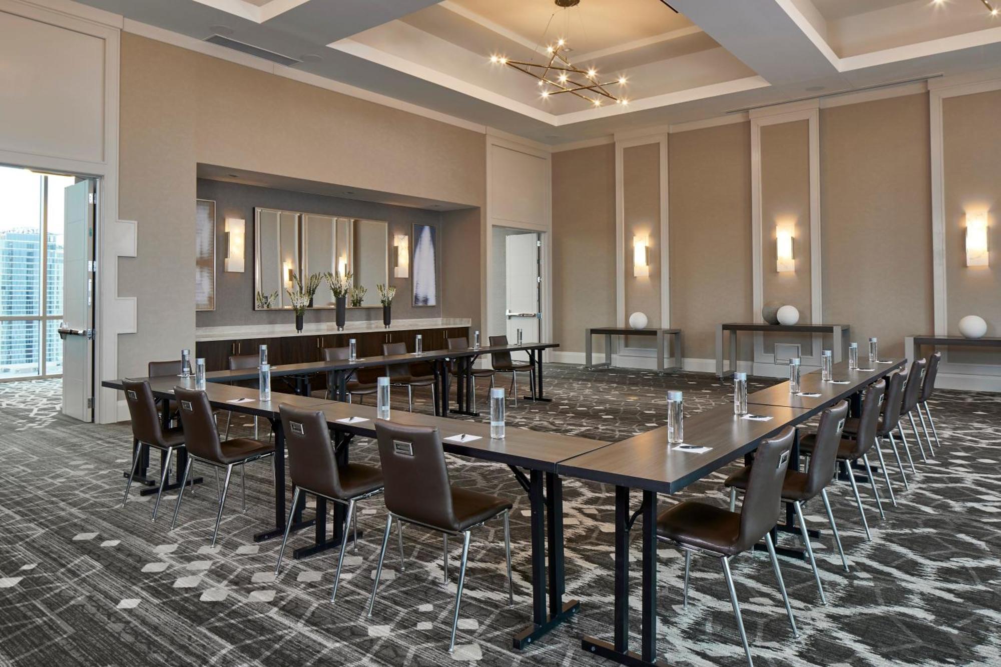 Springhill Suites By Marriott Nashville Downtown/Convention Center Екстериор снимка